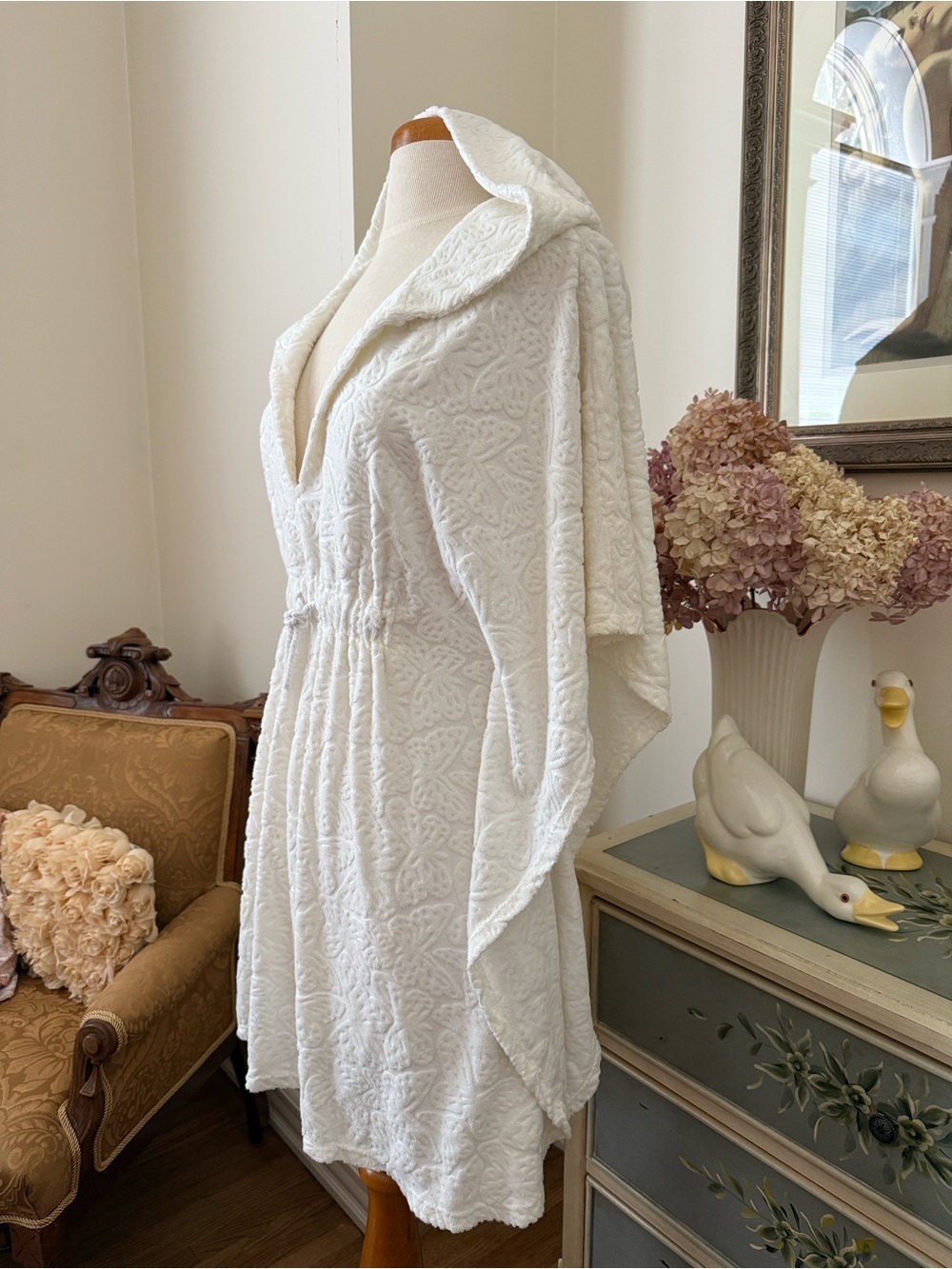 Juicy Couture White Hooded Terry Cover-Up - Picture 3 of 8